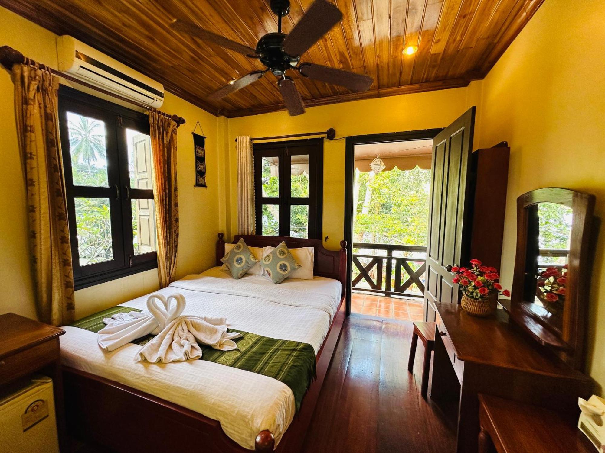 Anisa Mekong Riverside Villa Luang Prabang Exterior foto