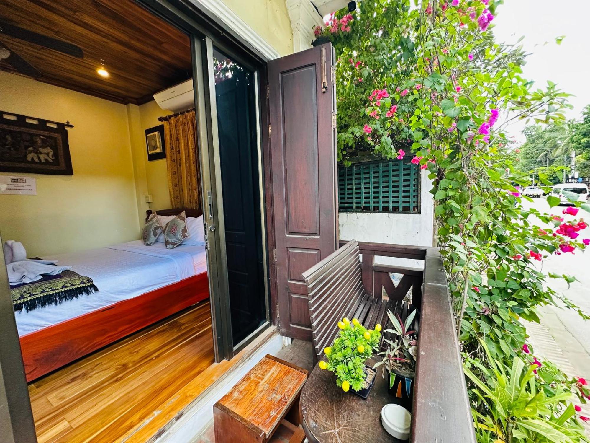 Anisa Mekong Riverside Villa Luang Prabang Exterior foto
